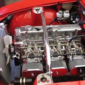 Latest engine pictures - AZ Car rad fitted 5
