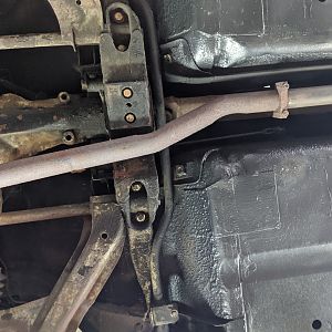 Old exhaust middle